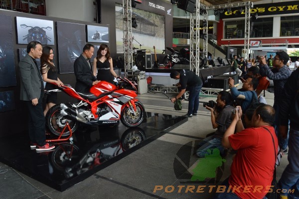 cbr250rr-10