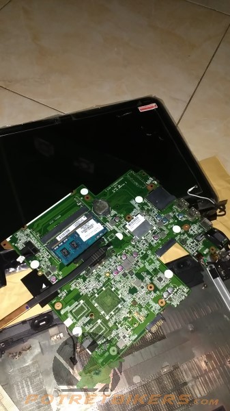 Cara Bongkar Hp Pavilion SleekBook 14-PC (4)