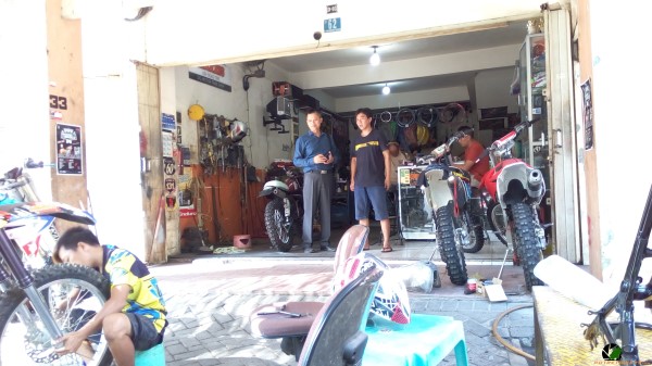 Sambangi Bengkel Special Motor Trail Dq Motor Trail Shop Surabaya Otobeken