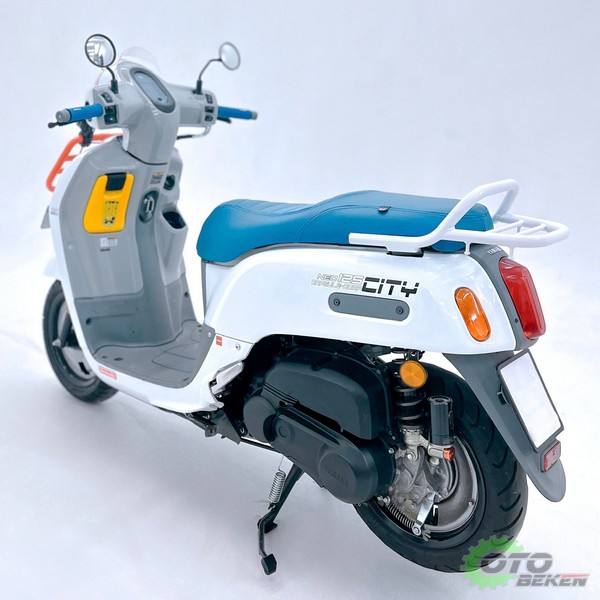 MODIFIKASI FAZZIO HYBRID INI TAMPIL RETRO FUTURISTIC ALA SKUTIK KALCER YANG KENTAL DENGAN JAPAN VIBES - 2024 terkini (3)